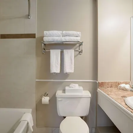 Best Western Ville-Marie Hotel & Suites Montreal Exterior photo