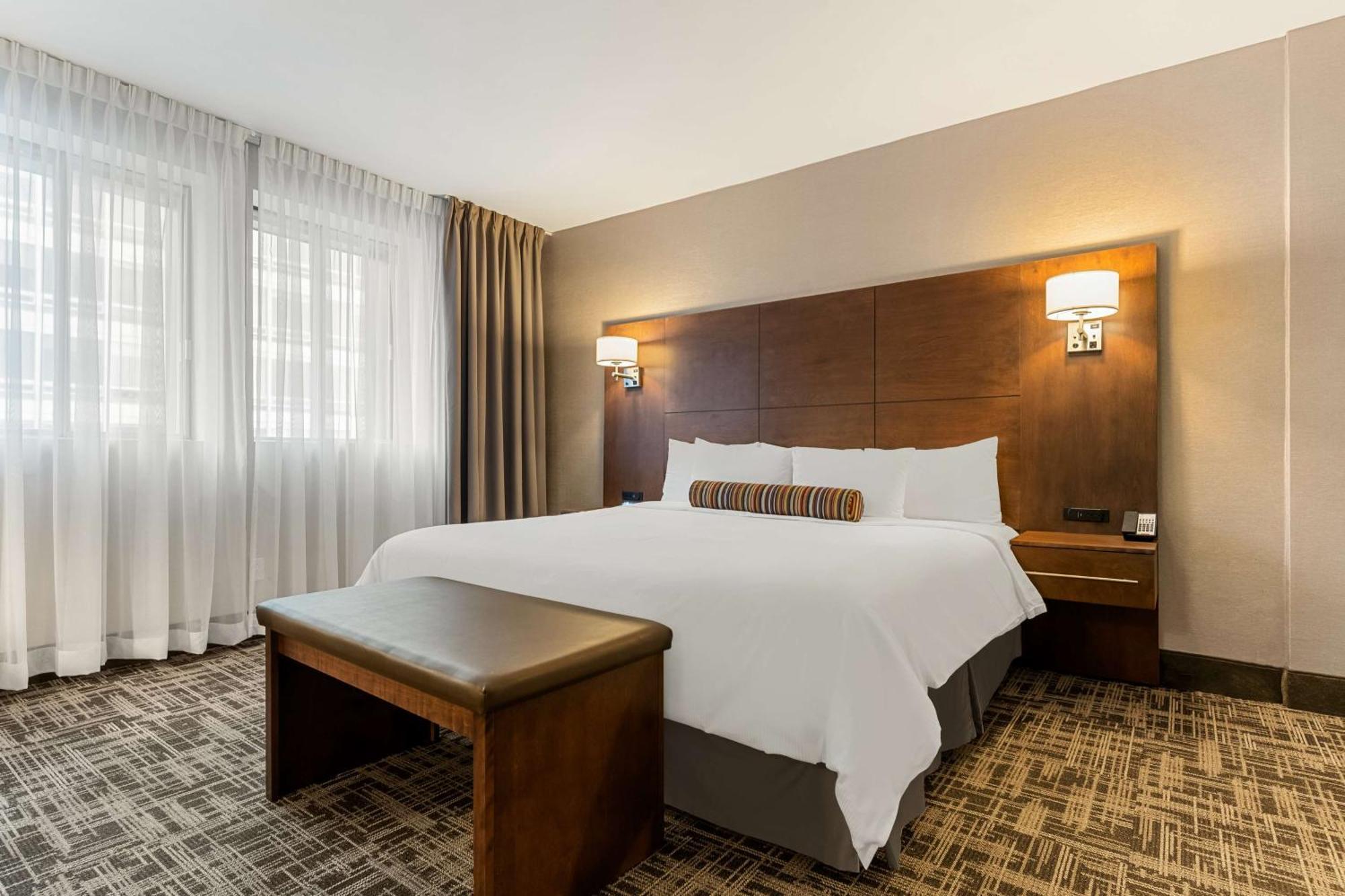 Best Western Ville marie酒店&4*