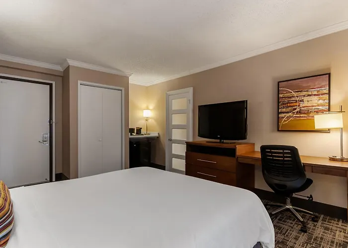 Best Western Ville-Marie Hotel & Suites